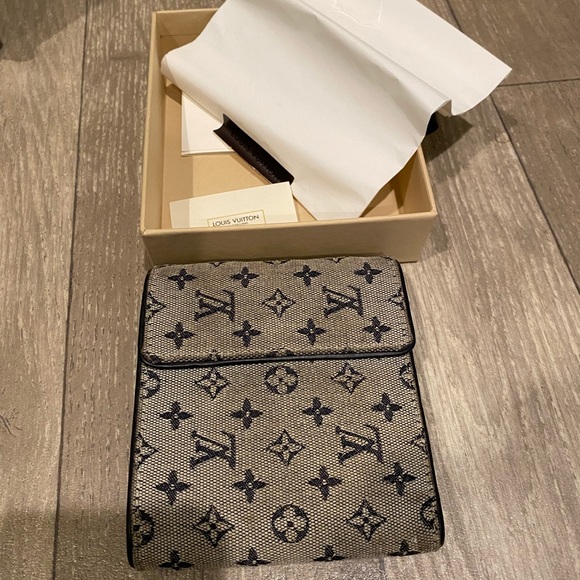 Authentic Louis Vuitton Min Lin Wallet - Picture 14 of 16